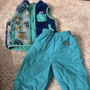 ✨NWOT Patagonia 6-12m Vest and Snowpant Set✨